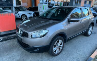 NISSAN Qashqai 2.0 acenta XTronic CVT