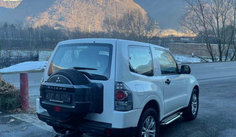 MITSUBISHI Pajero 3.2 DI-D Value Automatic pieno