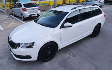 SKODA Octavia Combi 2.0 TDI Ambition 4×4 DSG (Station wagon)