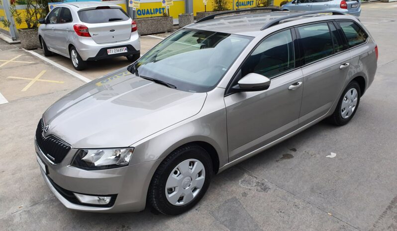 Skoda Octavia Combi 1.6 TDI GreenLine (Station Wagon)