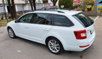 Skoda Octavia Combi 1.6 TDI Fresh 4×4 (Station Wagon) pieno