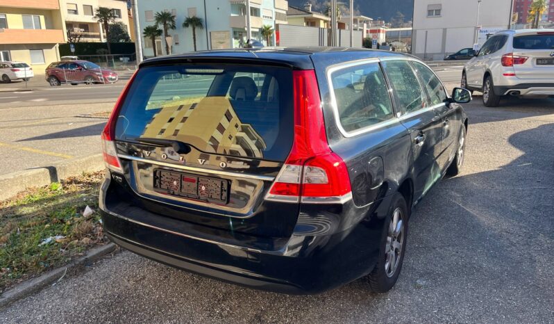 VOLVO V70 D3 Kinetic Geartronic pieno