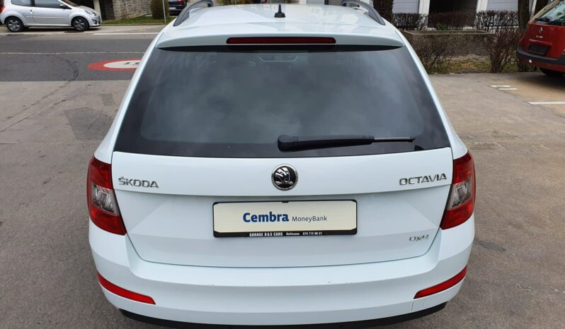 Skoda Octavia Combi 1.6 TDI Fresh 4×4 (Station Wagon) pieno