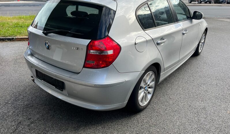 BMW 118i Dynamic Edition Steptronic pieno