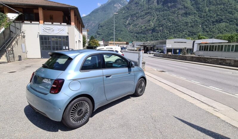 Nuovo FIAT 500 2022 pieno