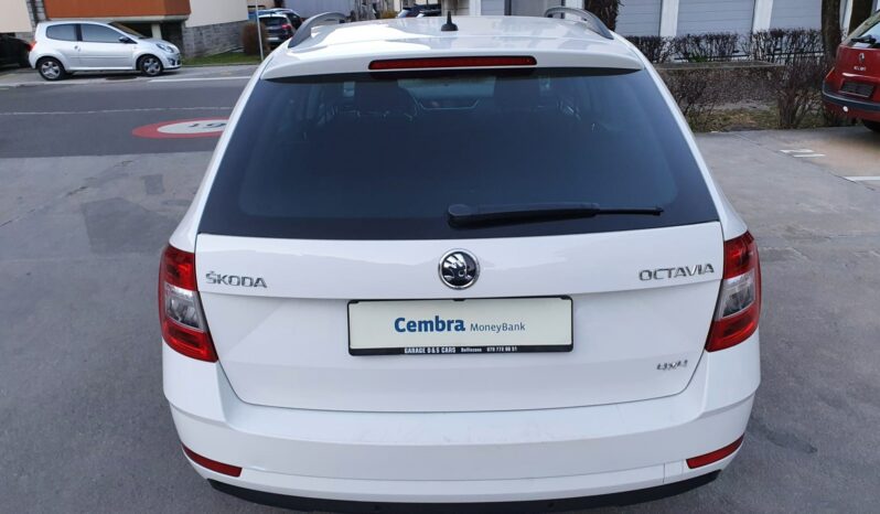 SKODA Octavia Combi 2.0 TDI Ambition 4×4 DSG (Station wagon) pieno