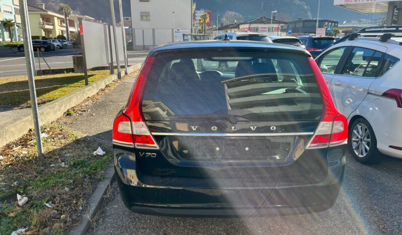 VOLVO V70 D3 Kinetic Geartronic pieno