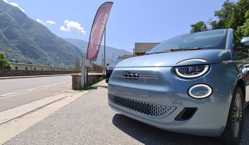 Nuovo FIAT 500 2022 pieno